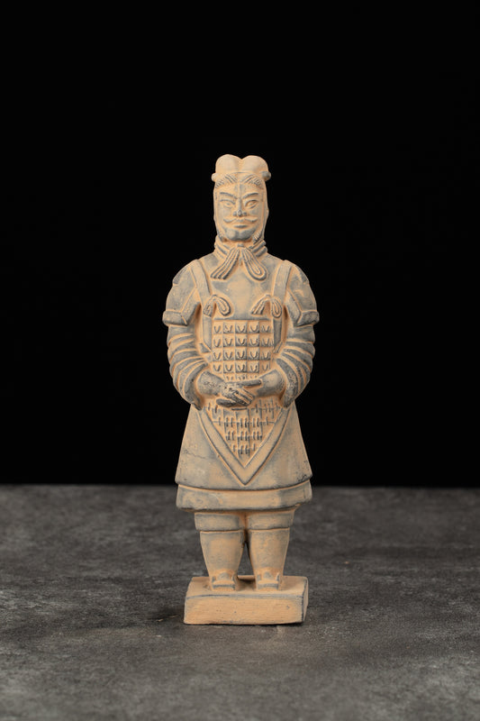 15CM General - CLAYARMY-Commanding Presence: Frontal view of the 15CM Terracotta Army General, exuding a commanding presence with a majestic double-tailed crossbill crown.