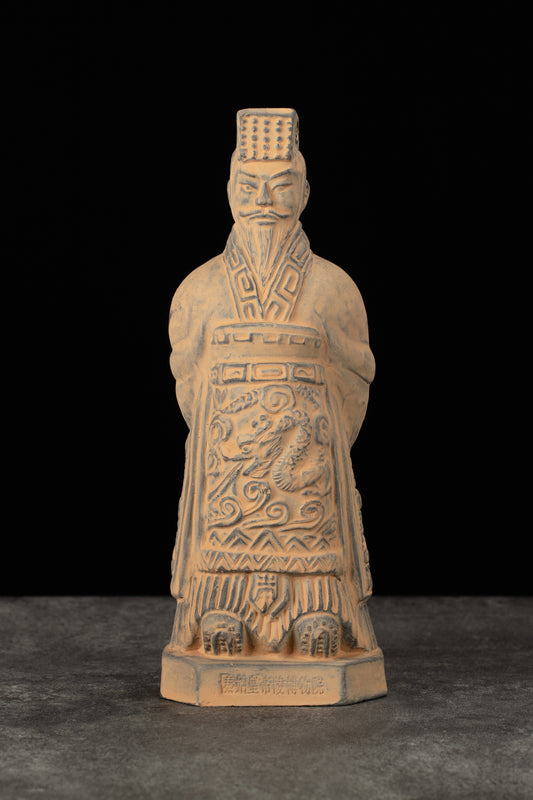 20CM Emperor - CLAYARMY -Clayarmy's 20CM Emperor Qin Terracotta Warrior in a heroic pose, highlighting the historical significance of this miniature masterpiece.