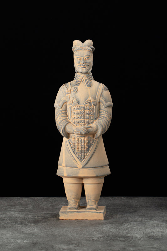 35CM General - CLAYARMY-Regal Command: Frontal view of the 35CM Terracotta Army General, projecting a regal command with finely detailed features.